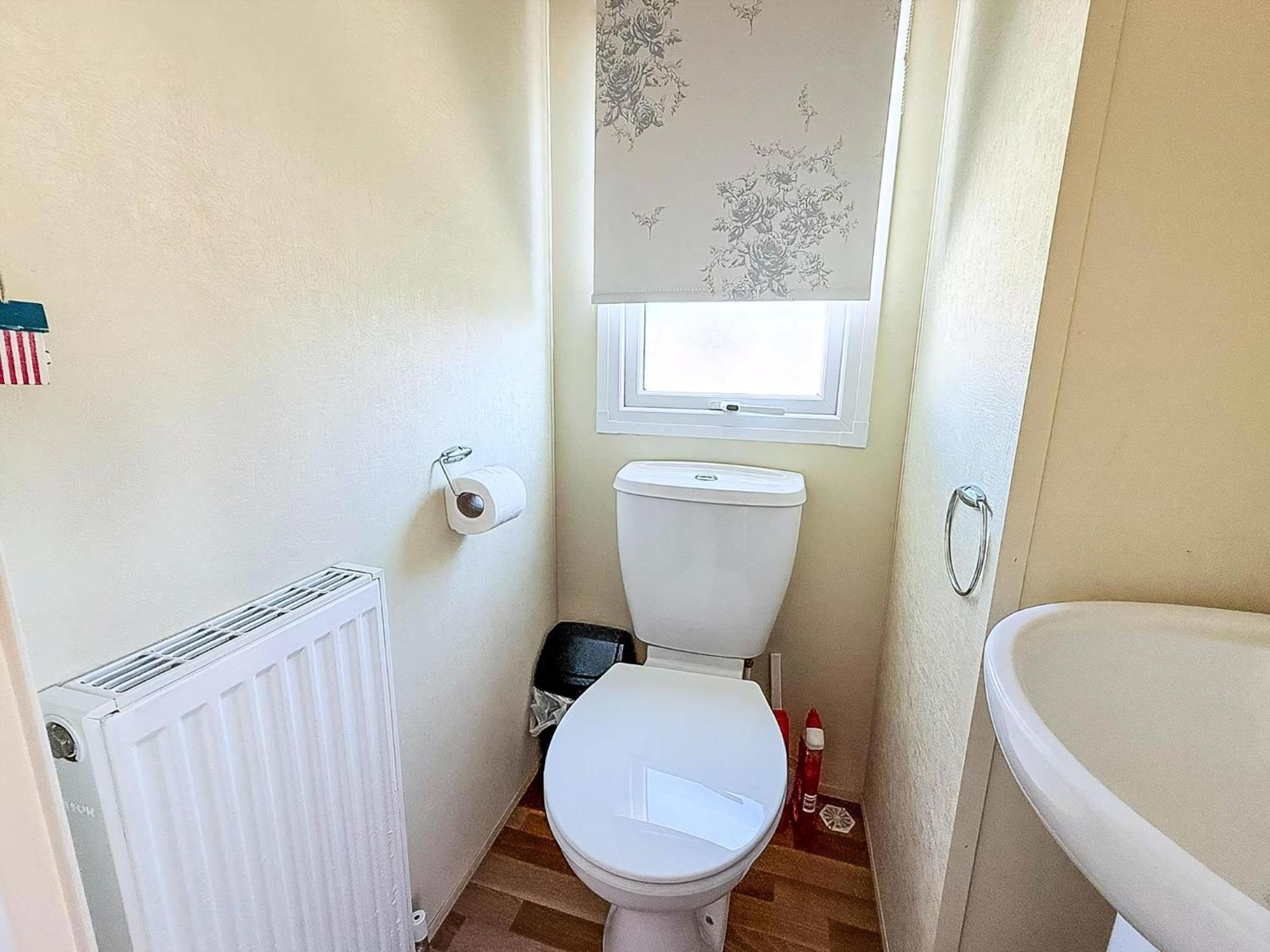 Caravan With Decking At Manor Park In Hunstanton, Sleeps 6 Ref 23045B Buitenkant foto