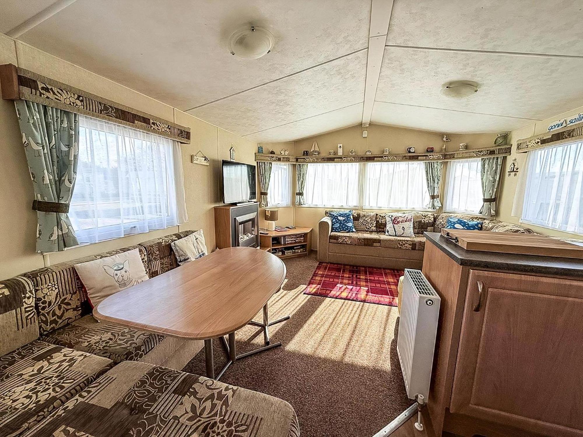 Caravan With Decking At Manor Park In Hunstanton, Sleeps 6 Ref 23045B Buitenkant foto